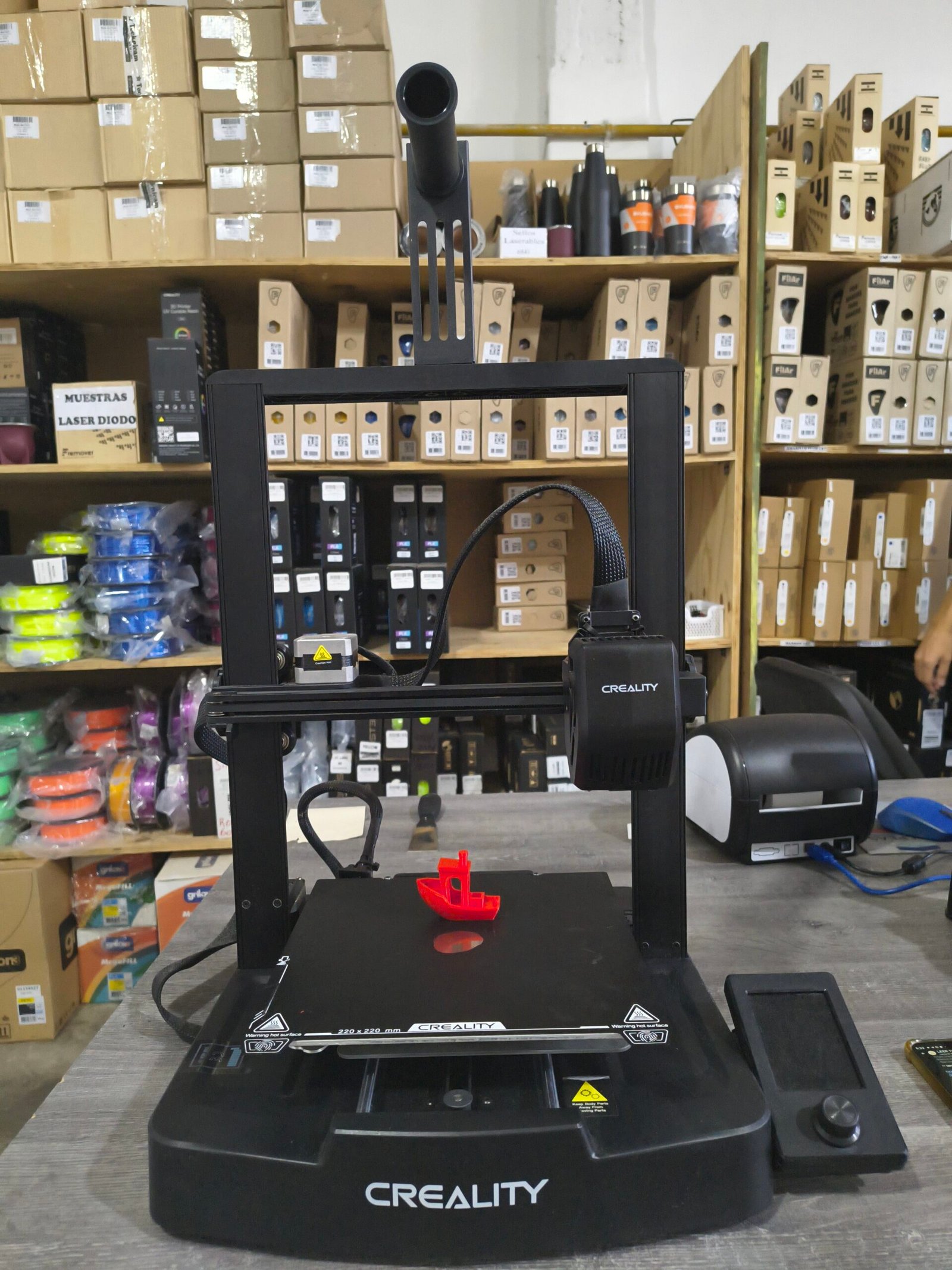 Ender 3 V3 SE - USADA EN BUEN ESTADO - DETALLE EN LA CAMA | 220x220x250mm Impresora 3D FDM Creality | 30 DIAS DE GARANTIA